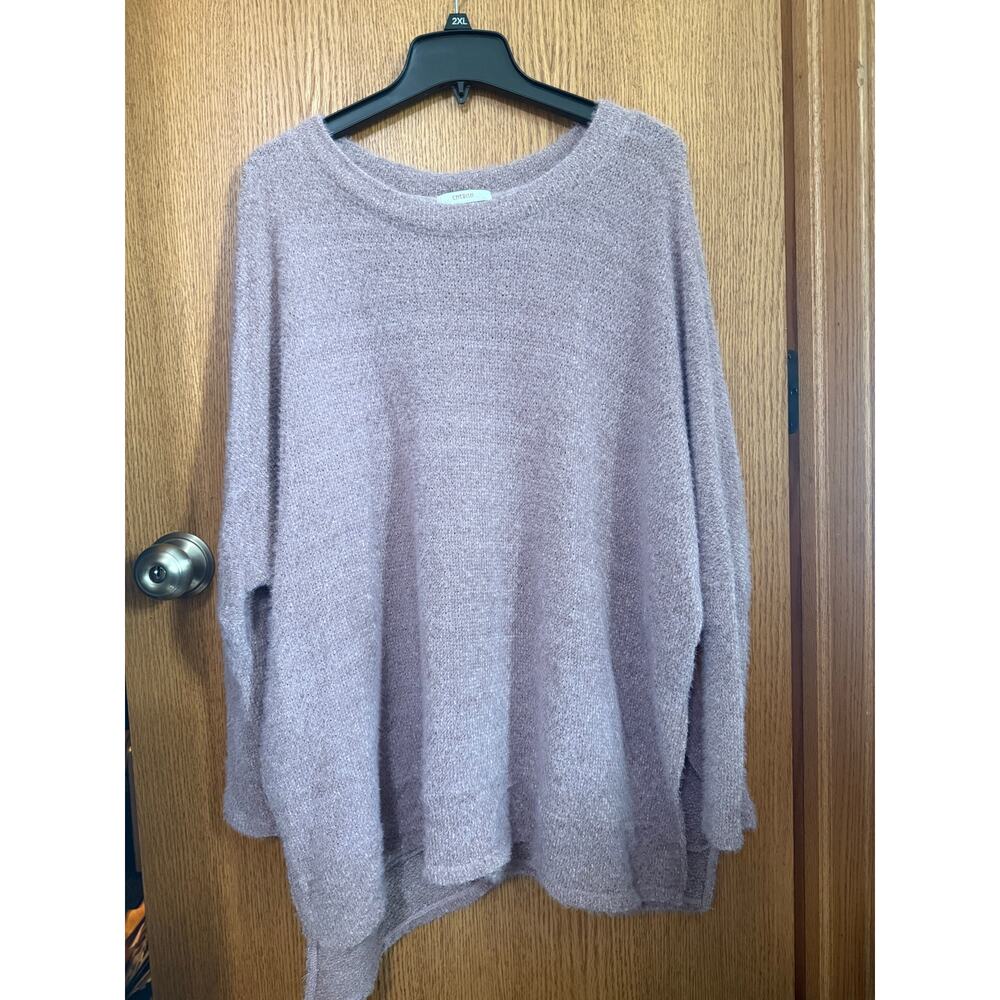 Sweater (Long w/ Side split) Size Medium